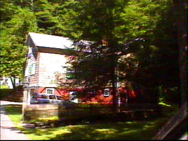 Building photograph for 33 BURNETT RD
